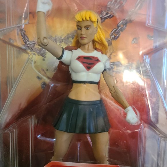 DC Super Heroes- S3 Select Sculpt Series Supergirl - Picture 3 of 5